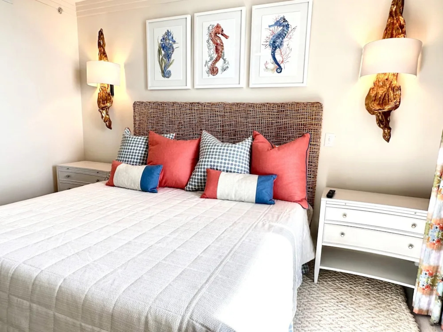 Sea Salt Villa 3 Bedroom Condo by RedAwning