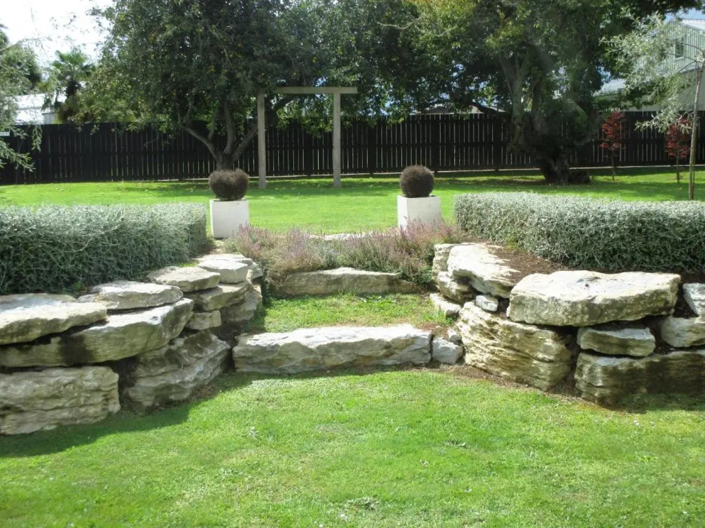 Fat Owl Motel, Bar & Eatery