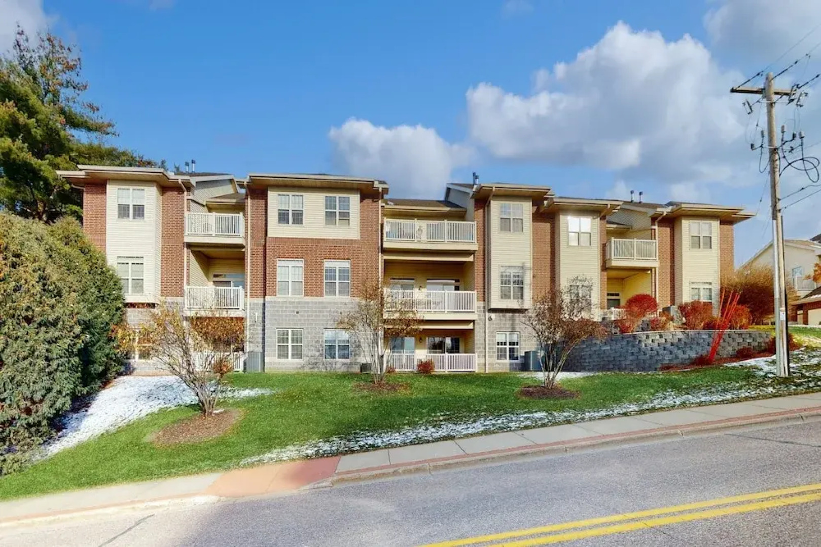 Rhapsody Condominiums