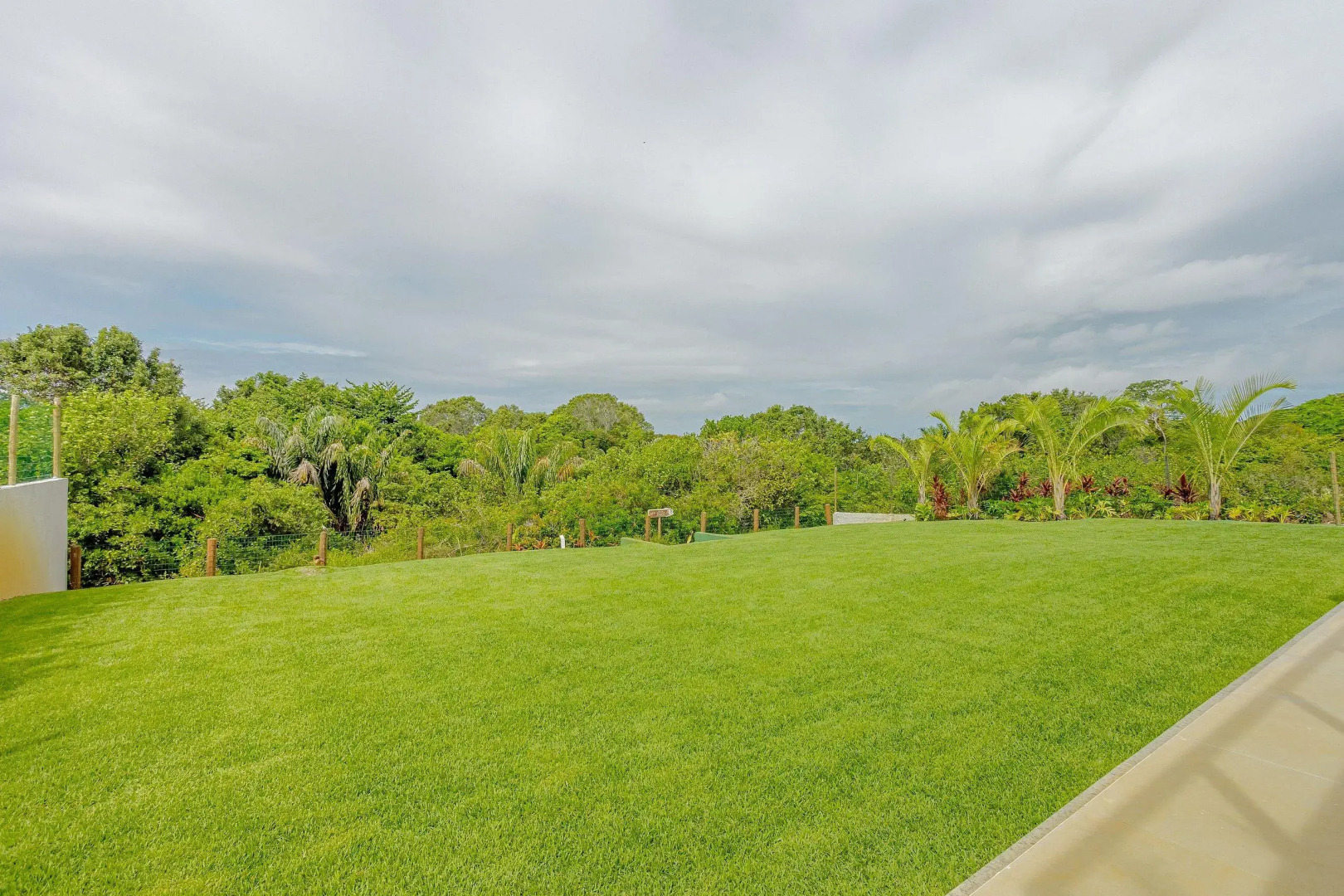 PF54 Casa Alto Padrão 5 Suítes com Diarista Inclusa - Praia do Forte