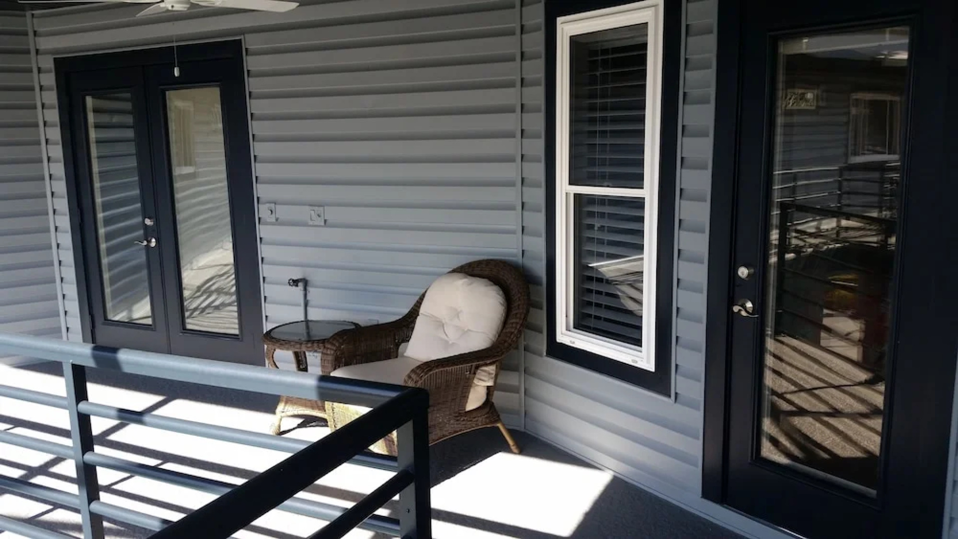 Awesome Florida Canal Home - Three Bedroom Home