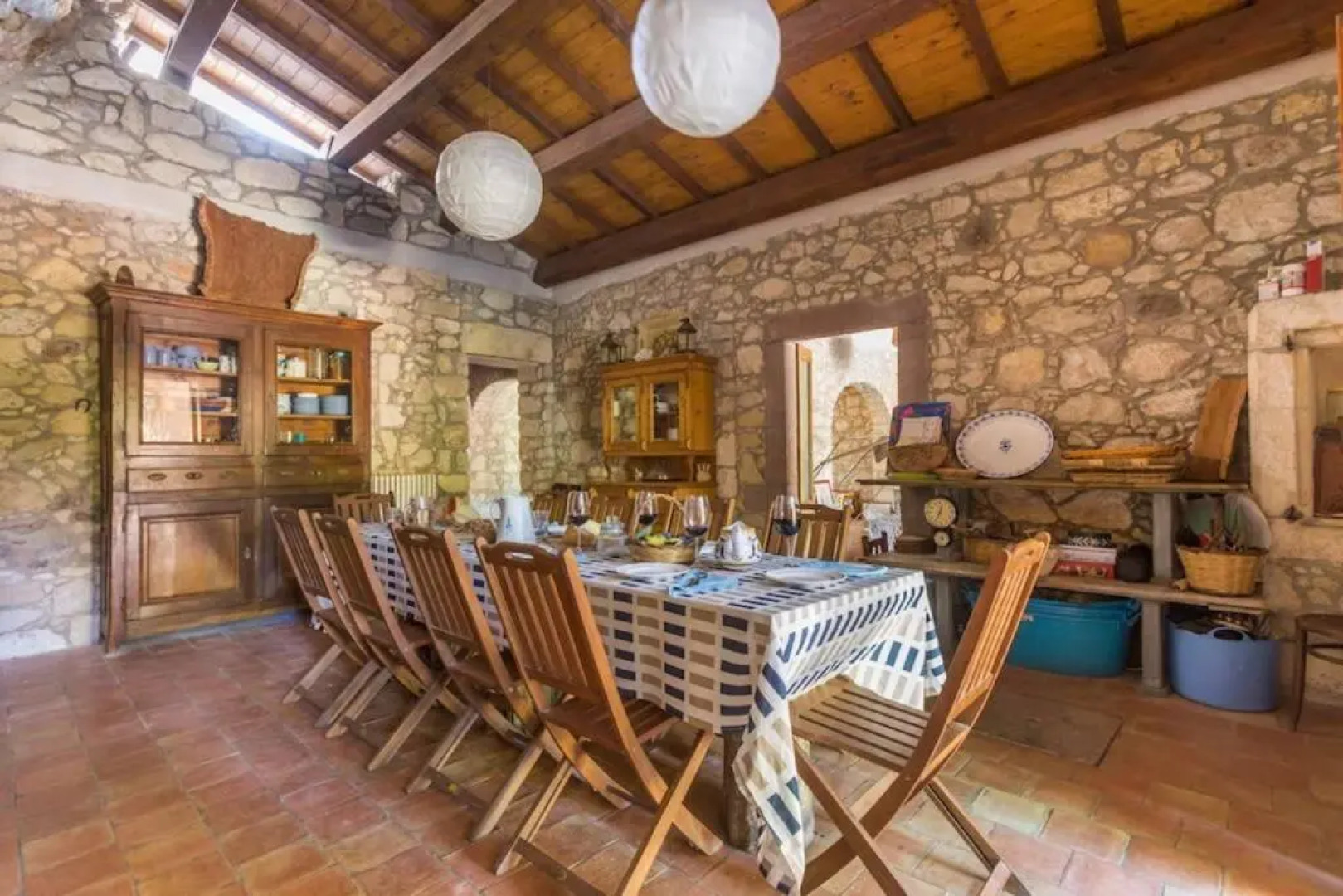 Amazing villa 2Km from the beach