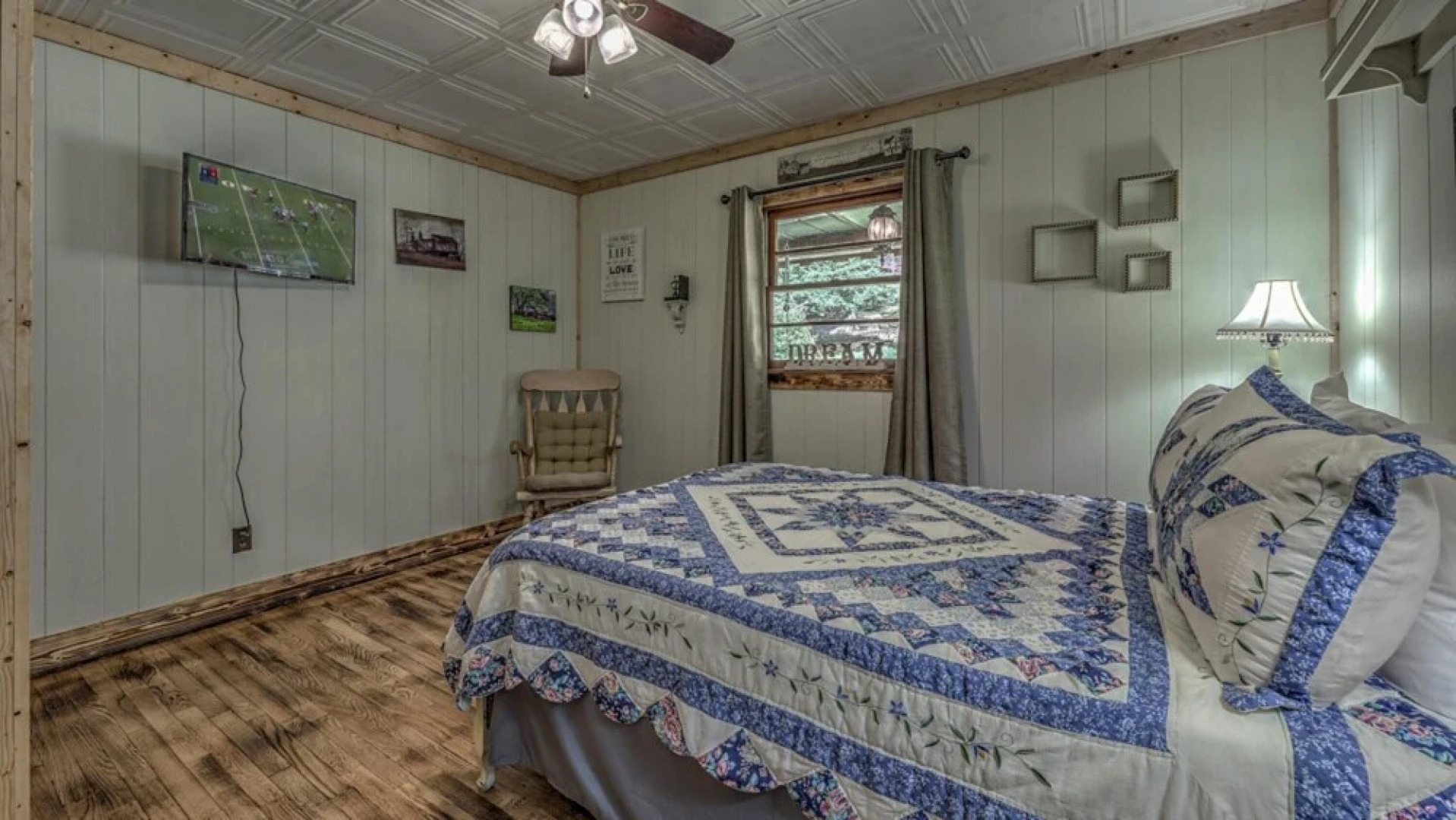 Ralph and Irene's by Escape to Blue Ridge