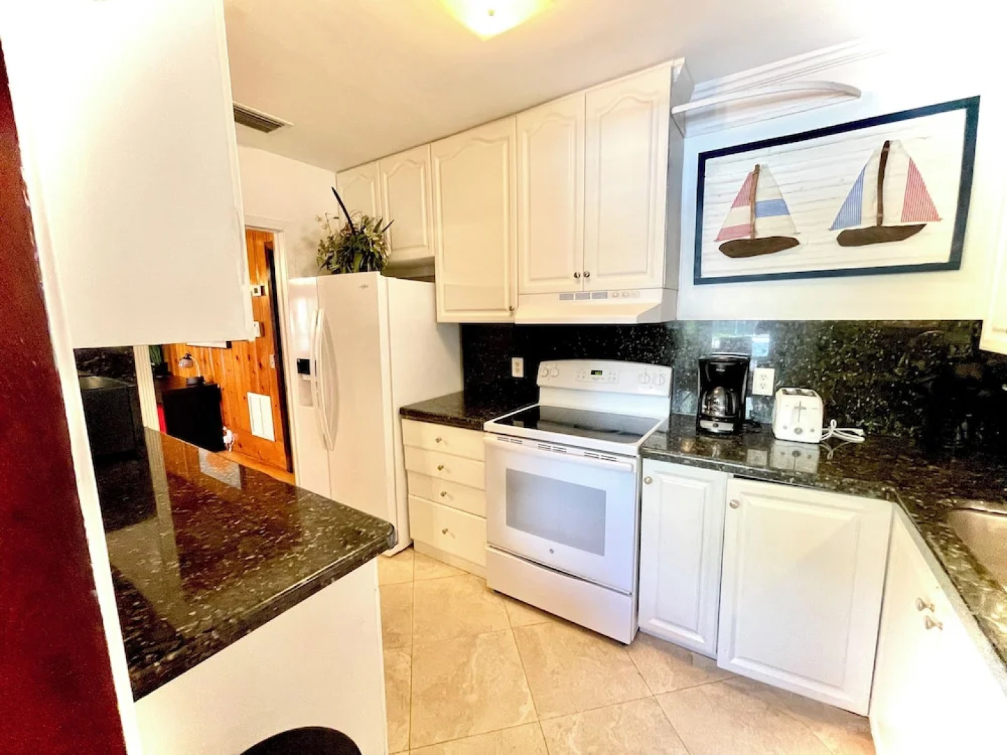 4BR, 4BA House Beach, Entertainment, Nightlife