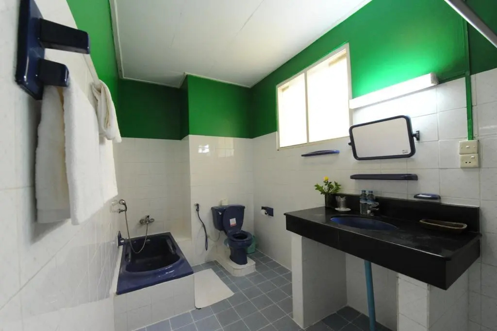 Thante Hotel- Nyaung Oo