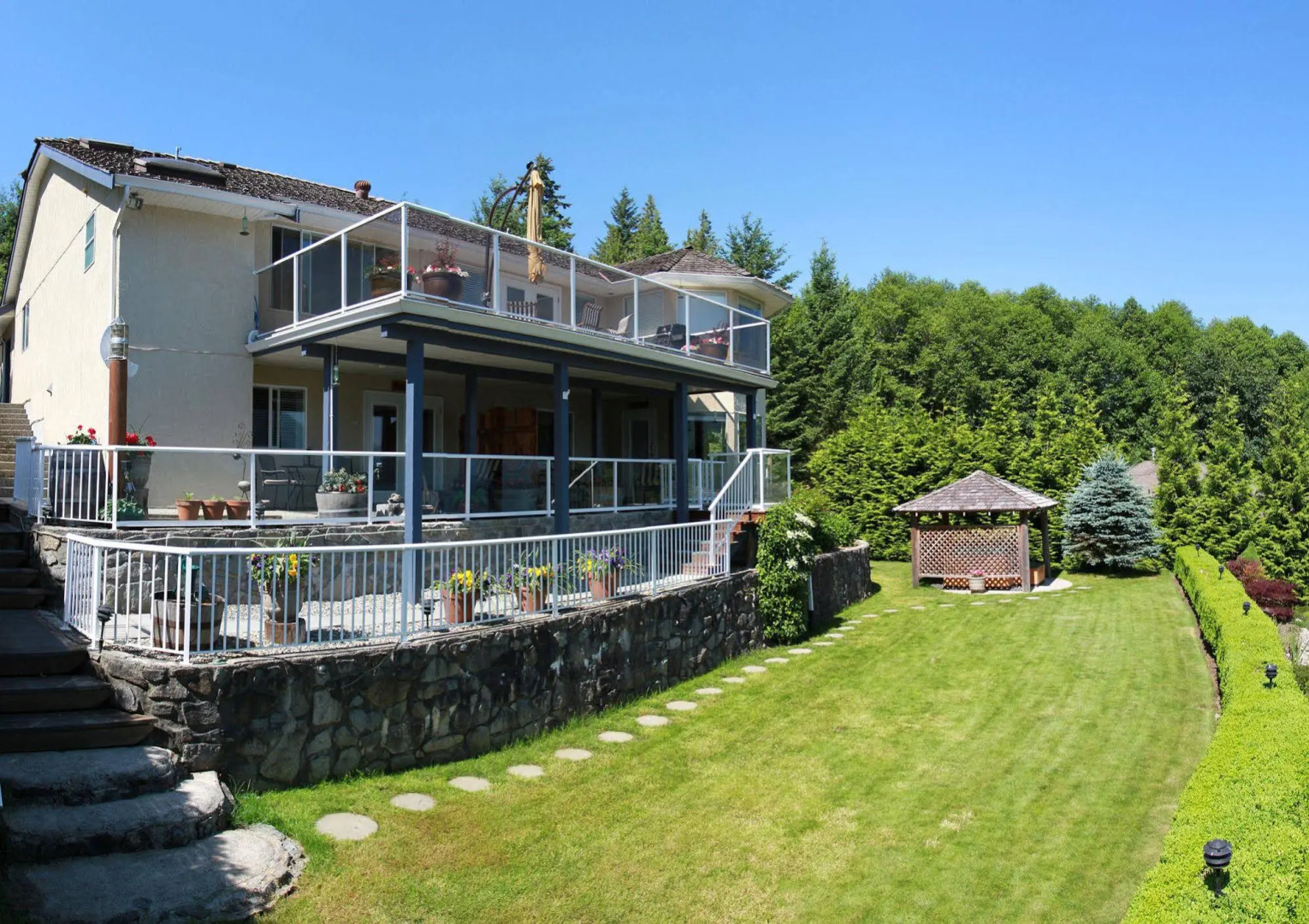 At The Shore Bed and Breakfast