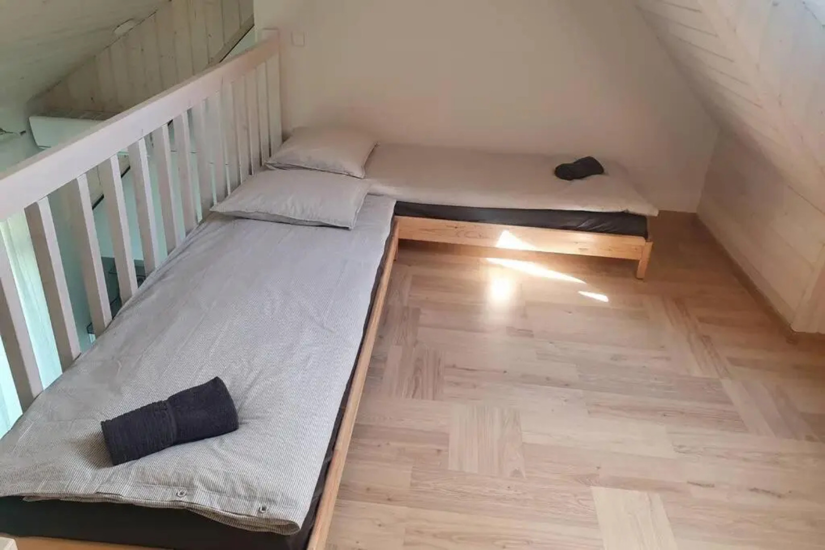 2.5 kambarių butas per du aukštus su baseinu