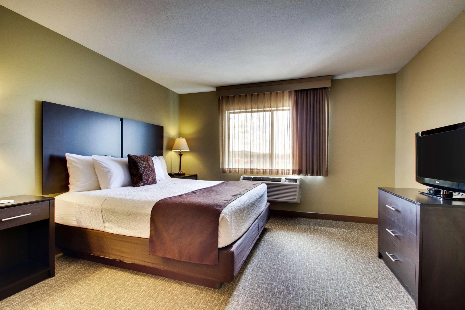 Best Western West Hills Inn