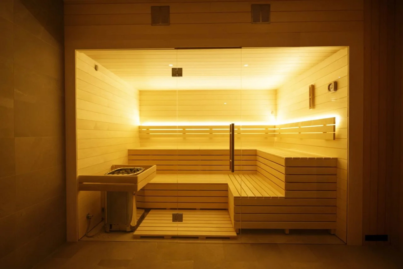 Lazensky Hotel Pyramida I