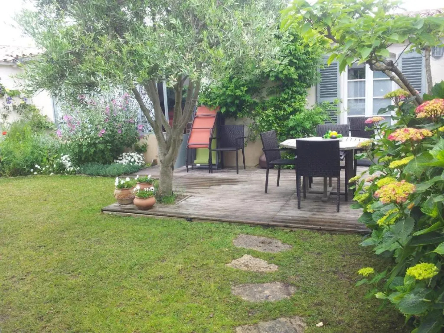 La Passerose jardin clos 300mplage la Couarde sur mer