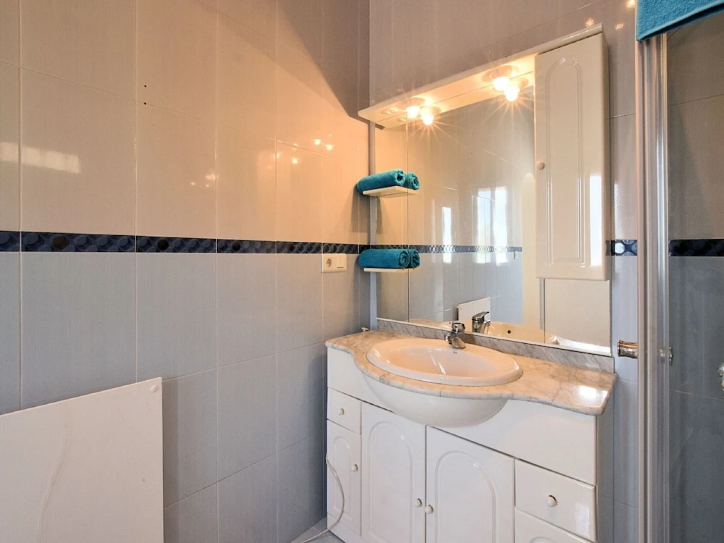 Spacious Villa with Hot Tub in Arenas