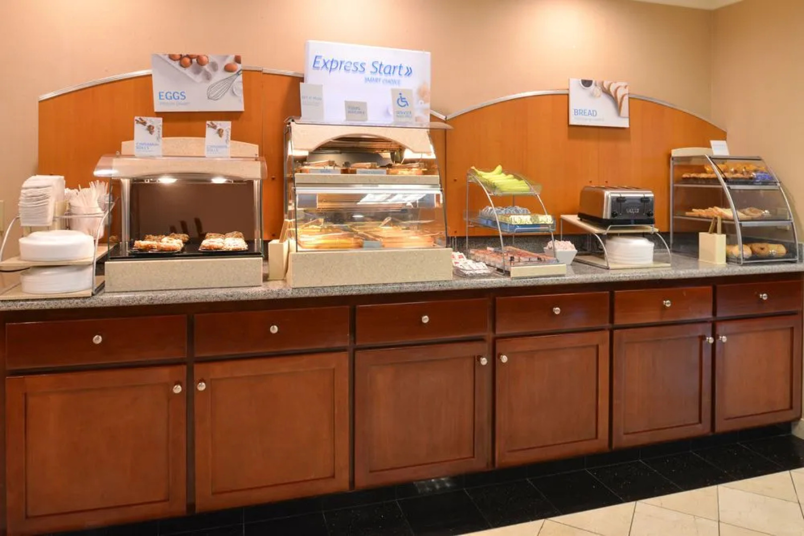 Holiday Inn Express & Suites Lathrop