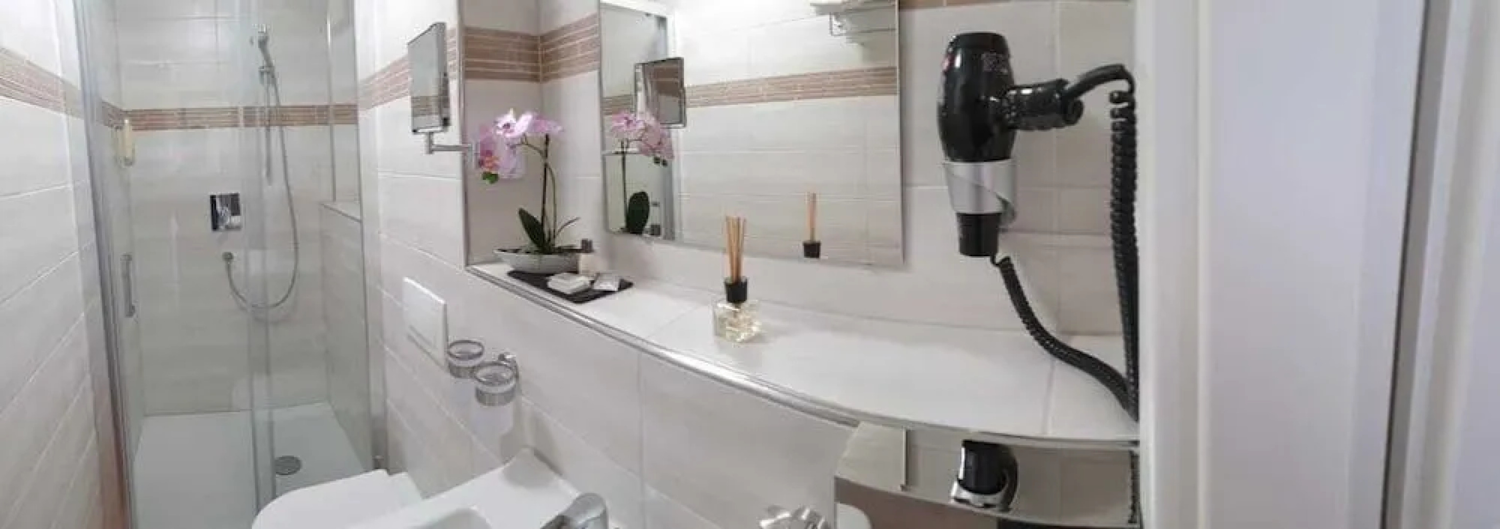 Stadthotel am Adenauerplatz