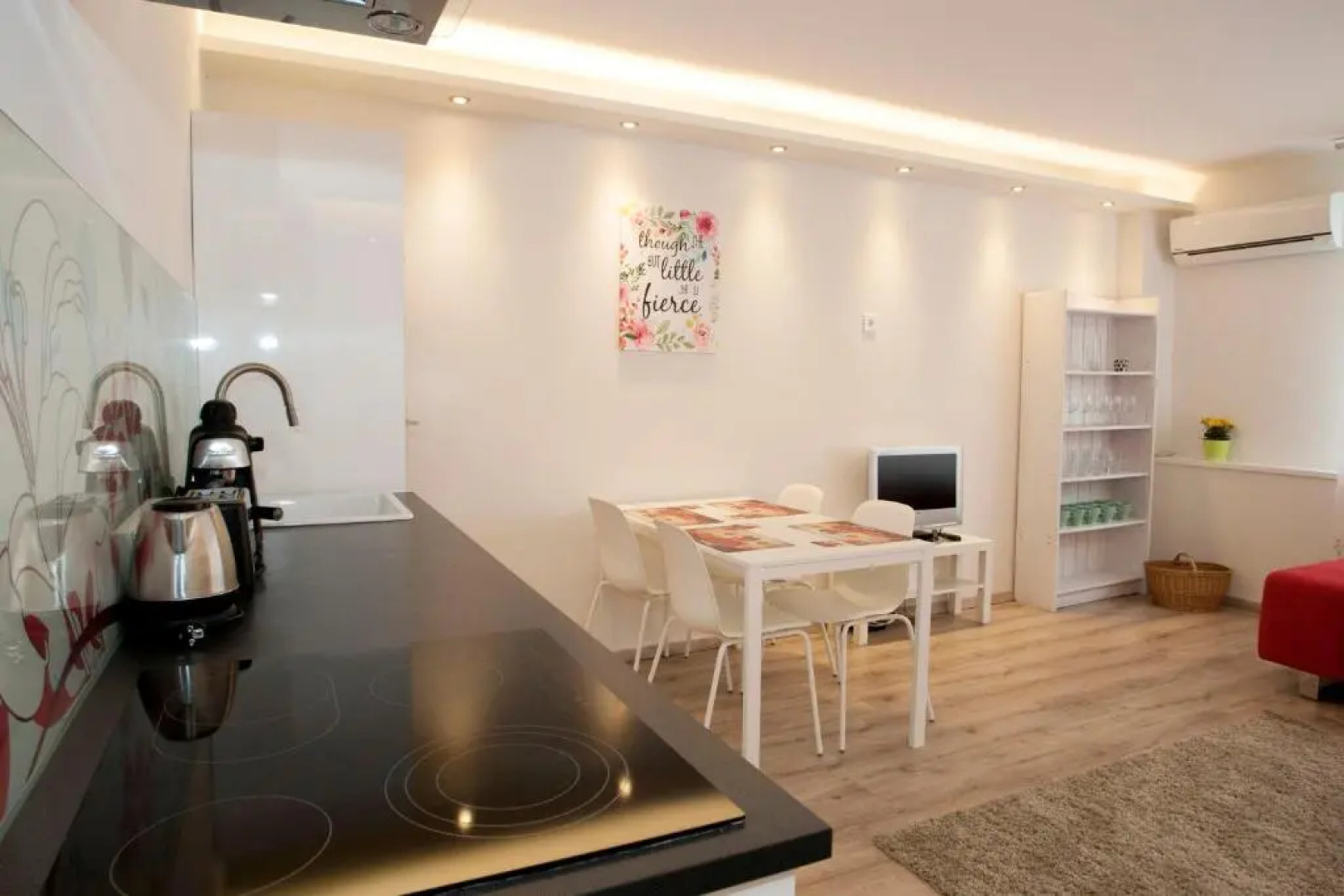 Ilona 2 Bedrooms Apartment In The Center