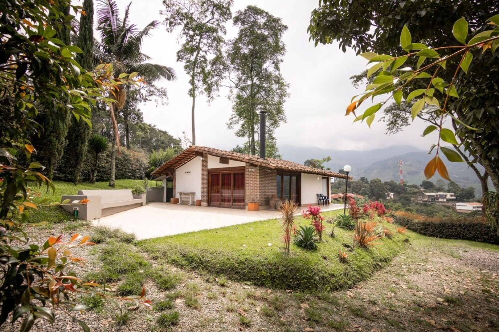 La Oculta Luxe Mansion Pool & Jacuzzi