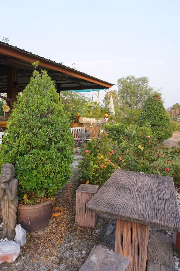 Ruenkhawhom Residence