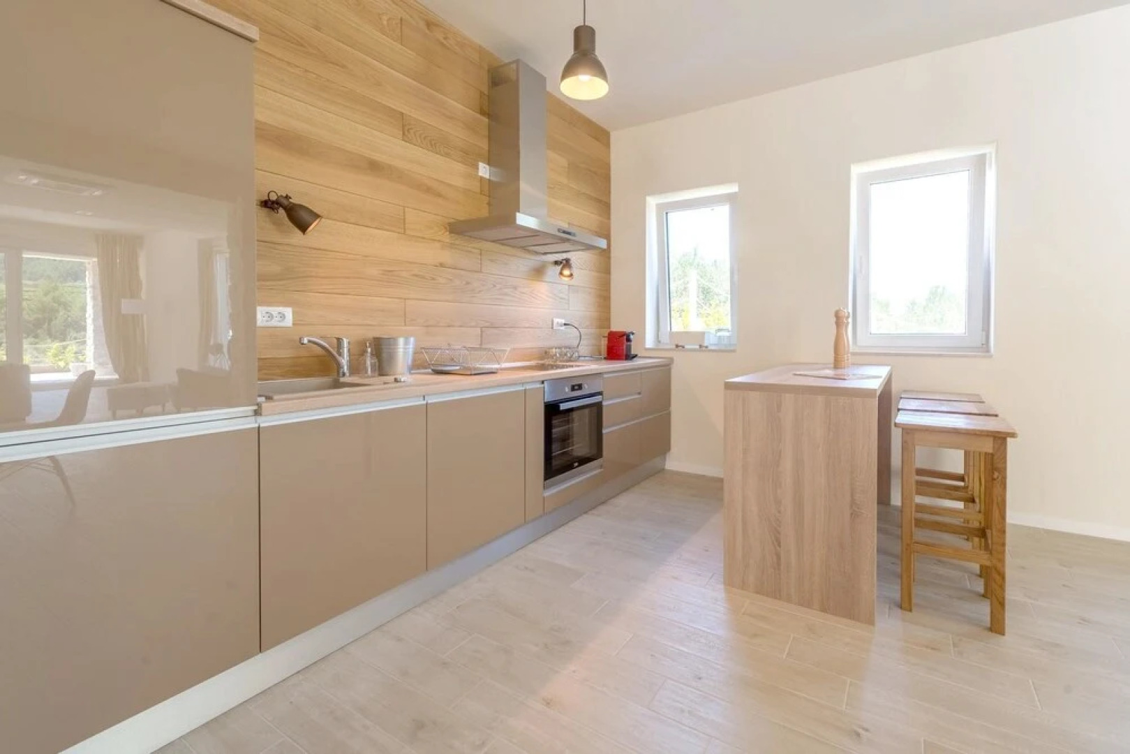 Villa With 4 Bedrooms in Pitve, With Wonderful sea View, Private Pool,