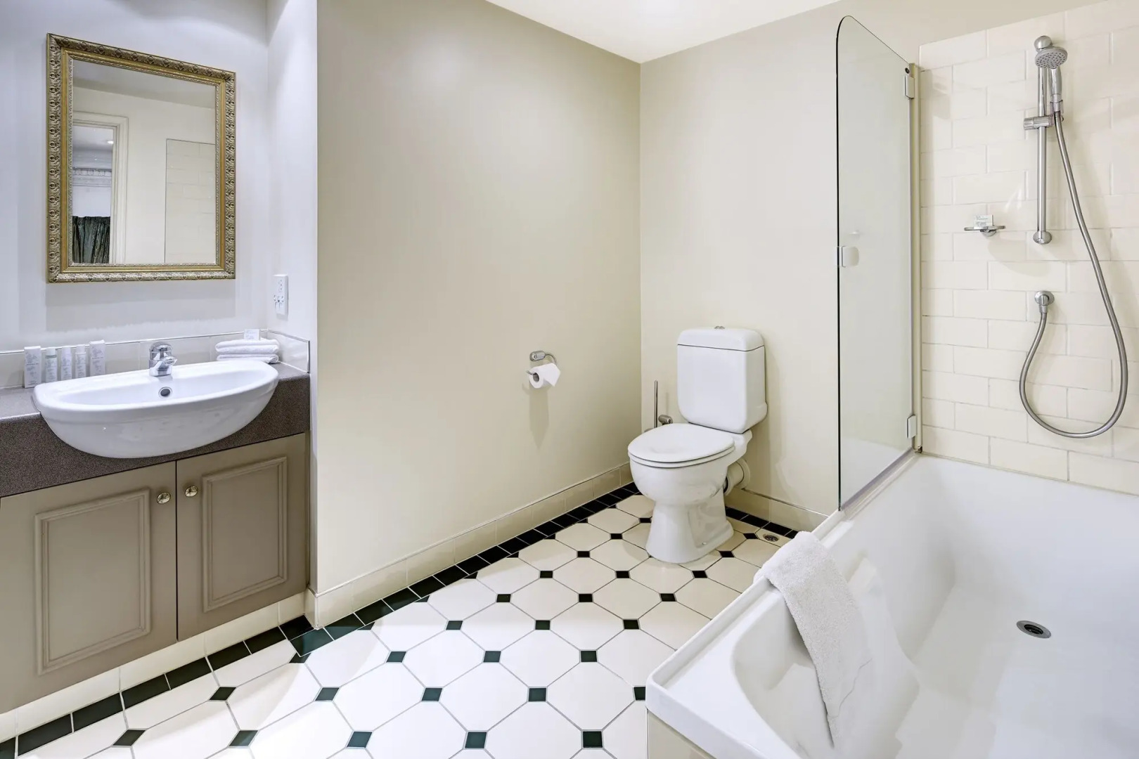 Adina Heritage Christchurch