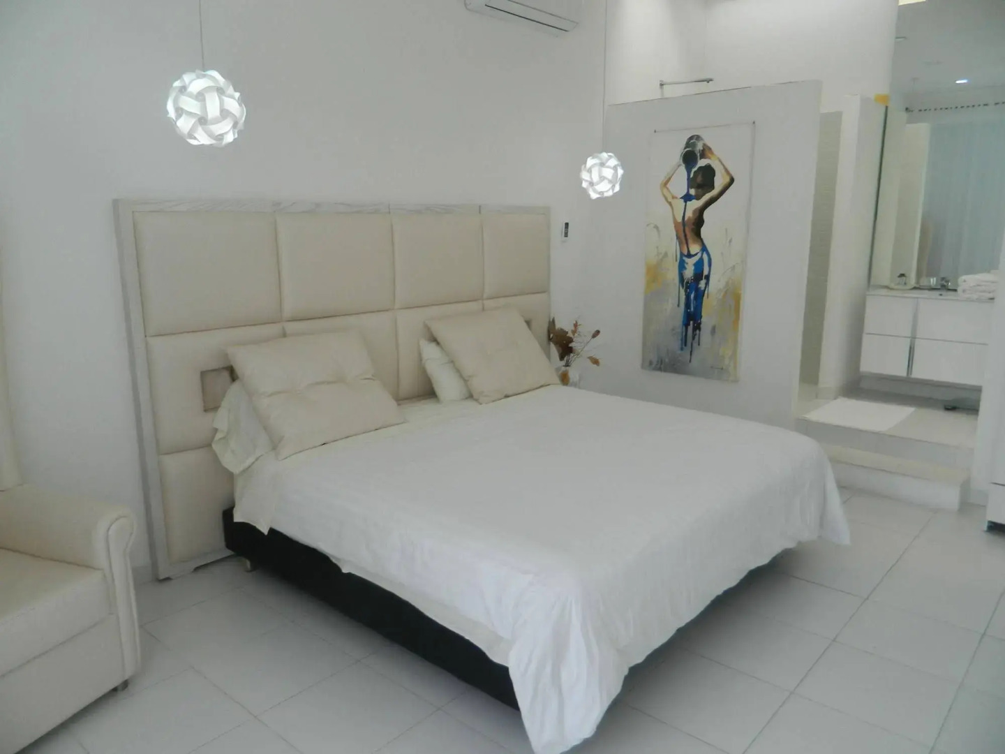 Ocean Breeze Boutique Hotel