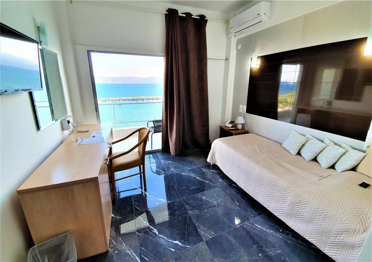 Porto Evia Boutique Hotel