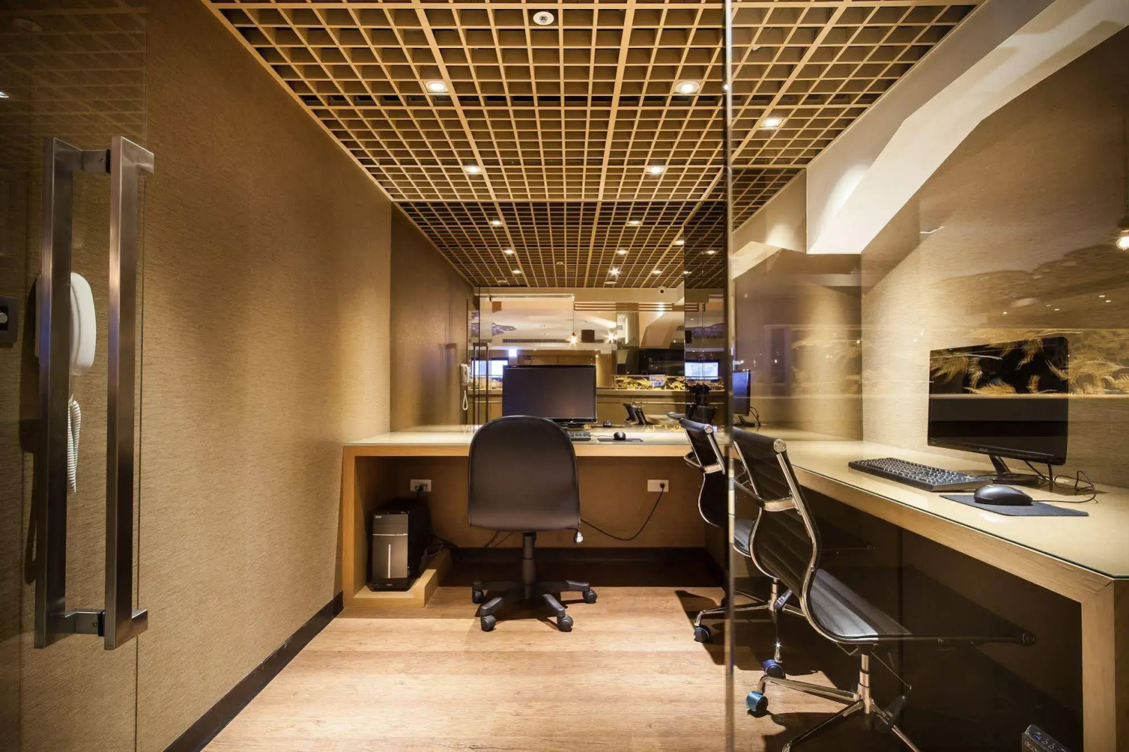 Green World Taipei Station