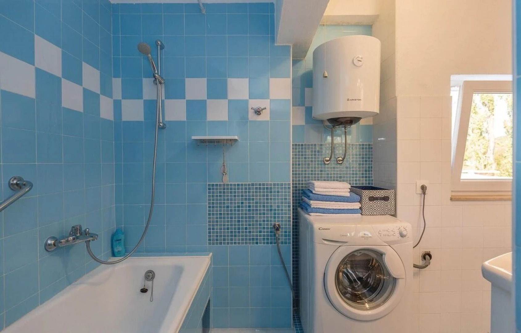 Beautiful Home in Blato na Cetini With Wifi and 3 Bedrooms