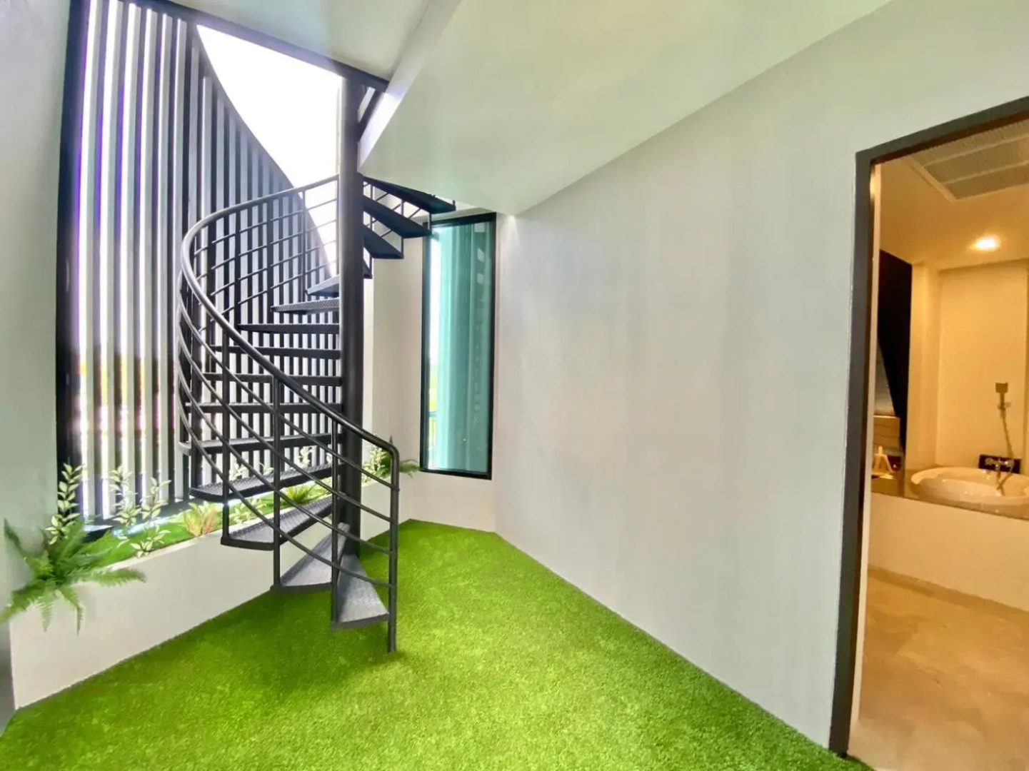 Elmas Cha-Am Design Hotel (SHA Extra Plus)