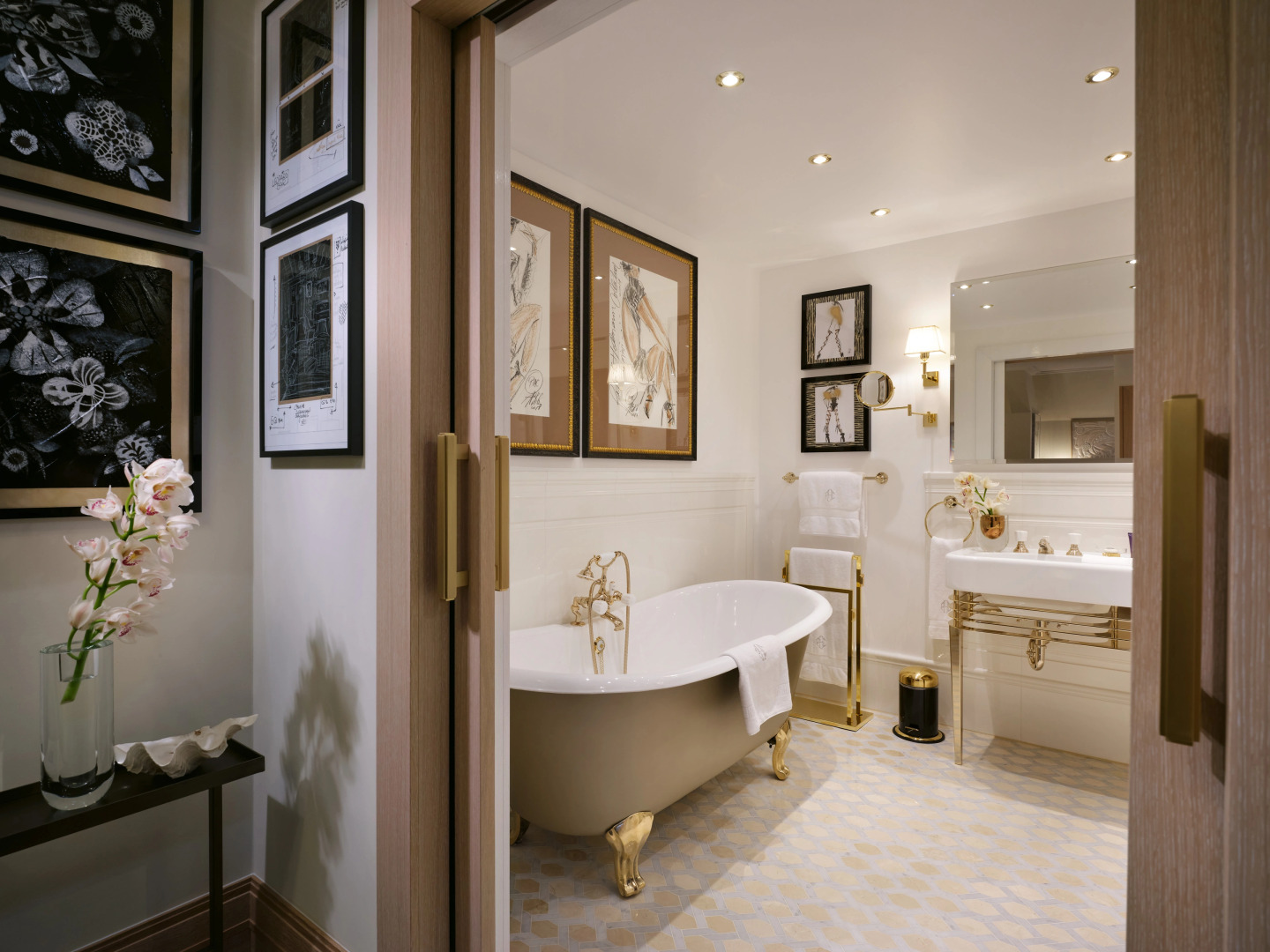 Schlosshotel Berlin By Patrick Hellmann