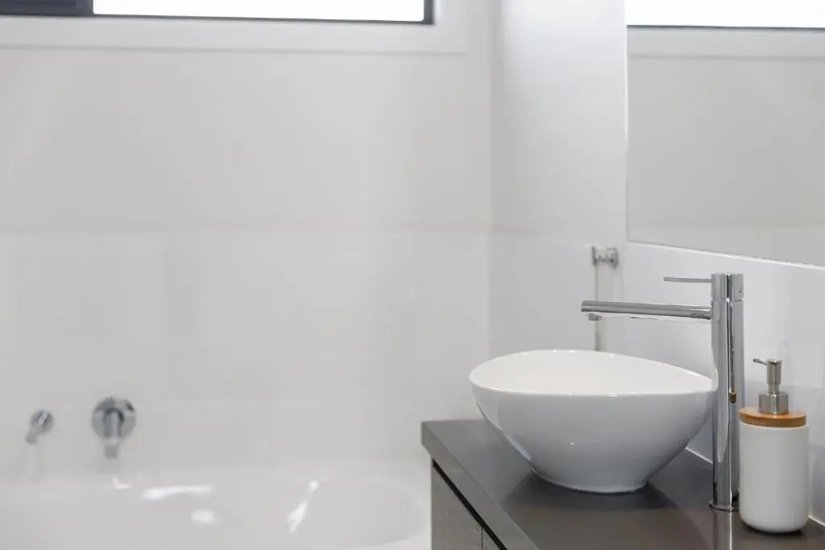 TORQUAY Relax and Unwind Beach 300m Table Tennis