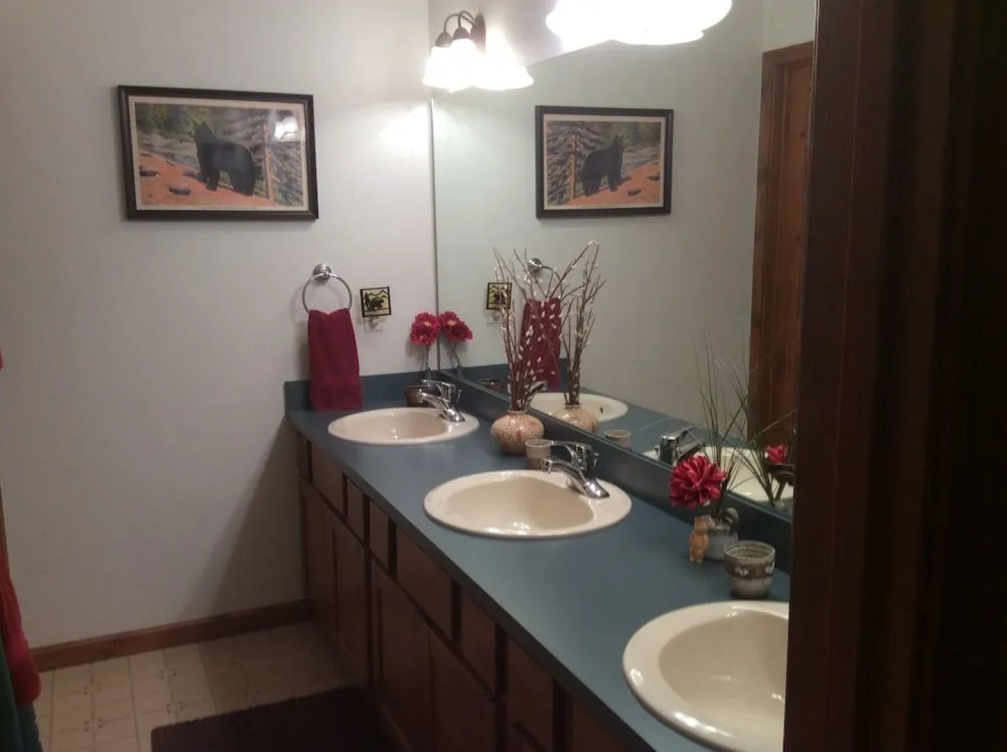 Two Bears Inn Bed & Breakfast