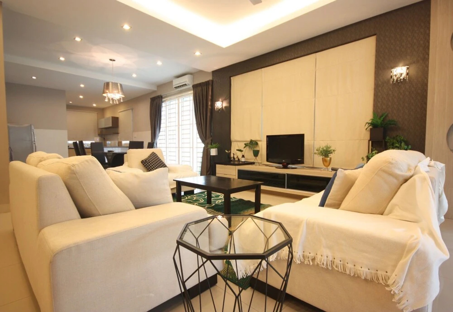 6BR Modern Series Courtyard Terrace