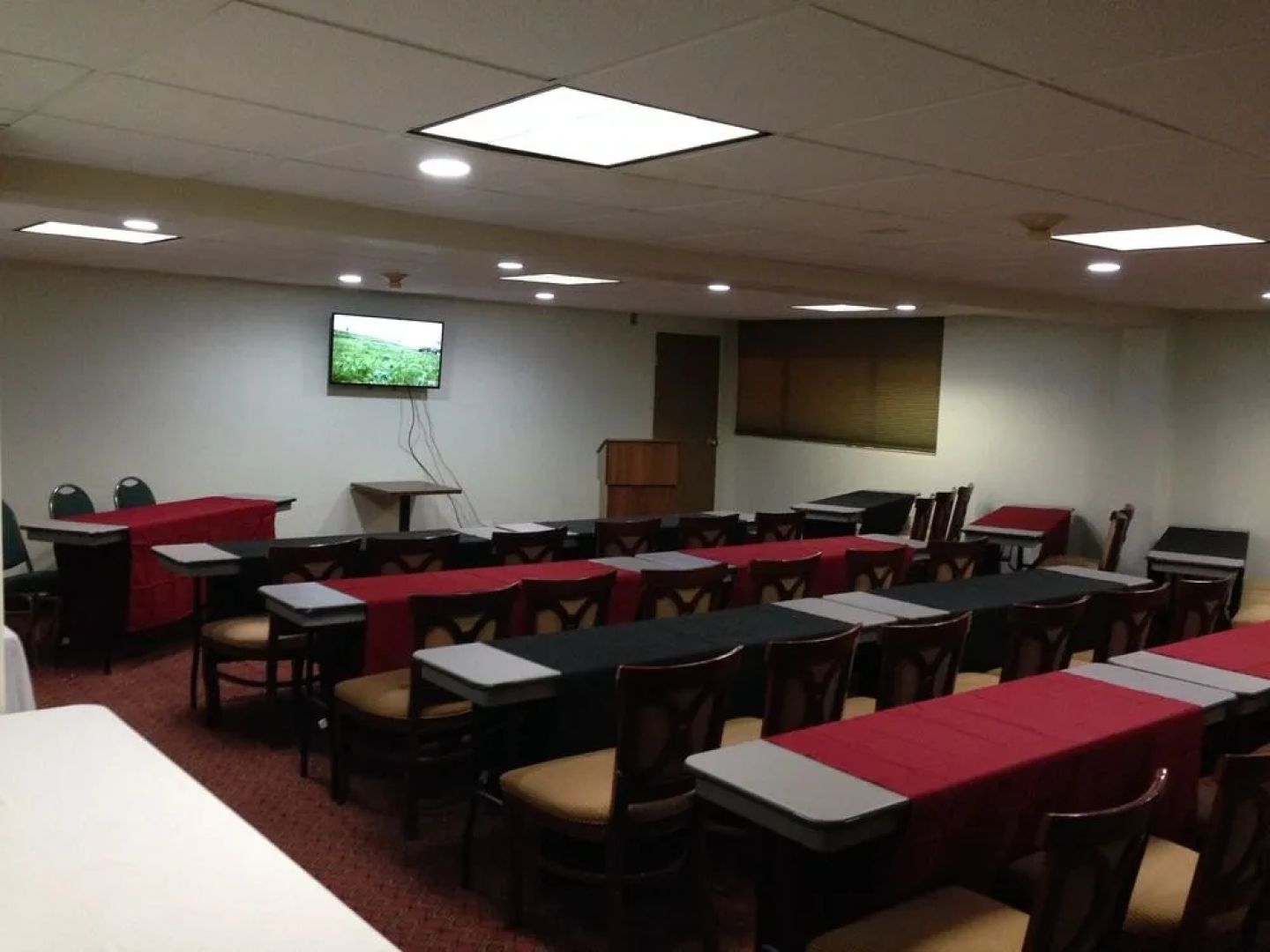 Quality Inn & Suites Metro