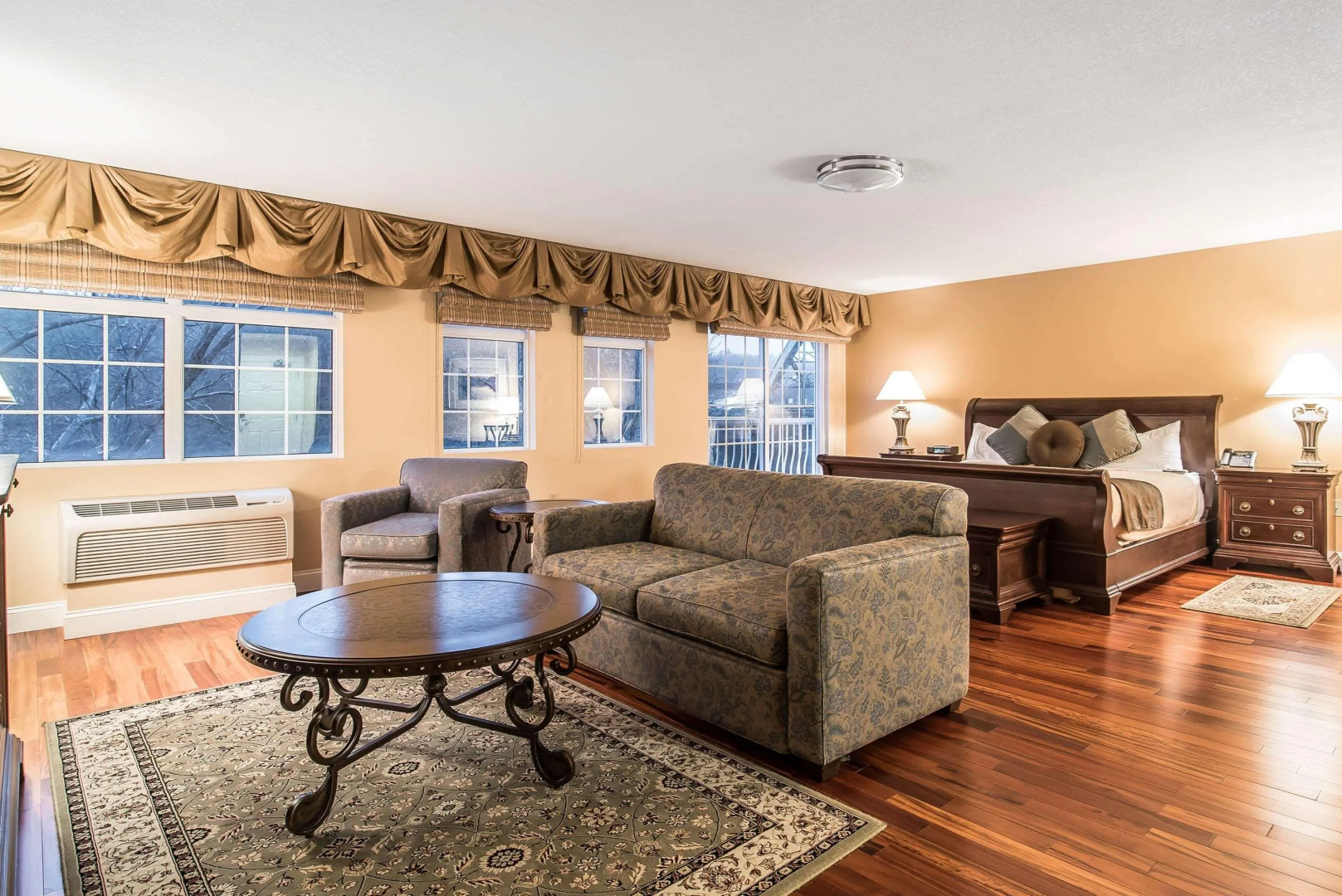 Riverside Hotel, an Ascend Collection Hotel