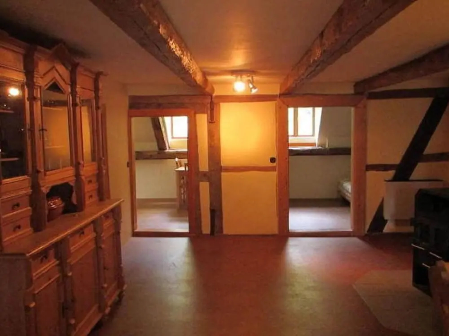 Spacious Apartment With Garden