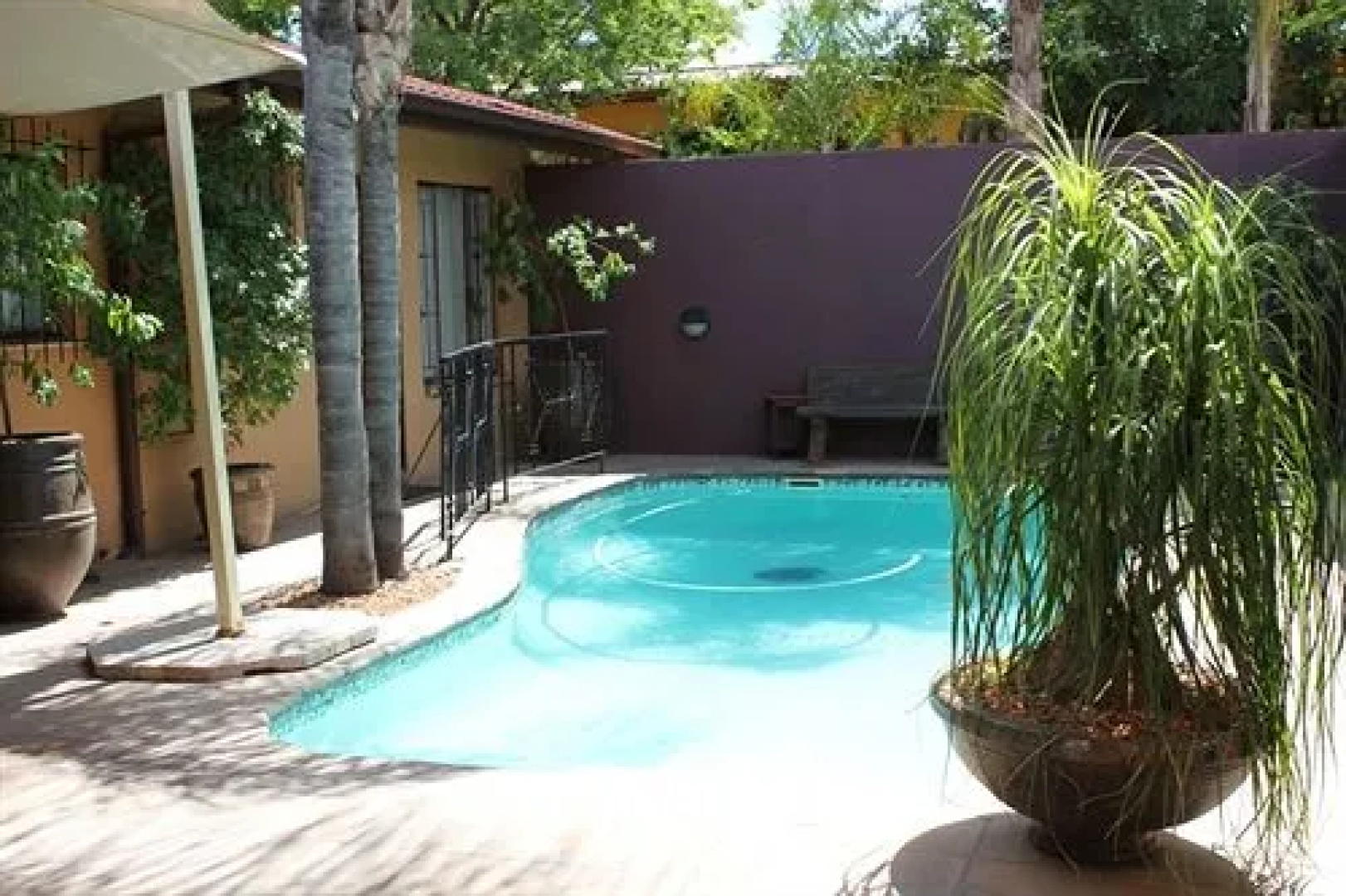 Hotel Pension Etambi