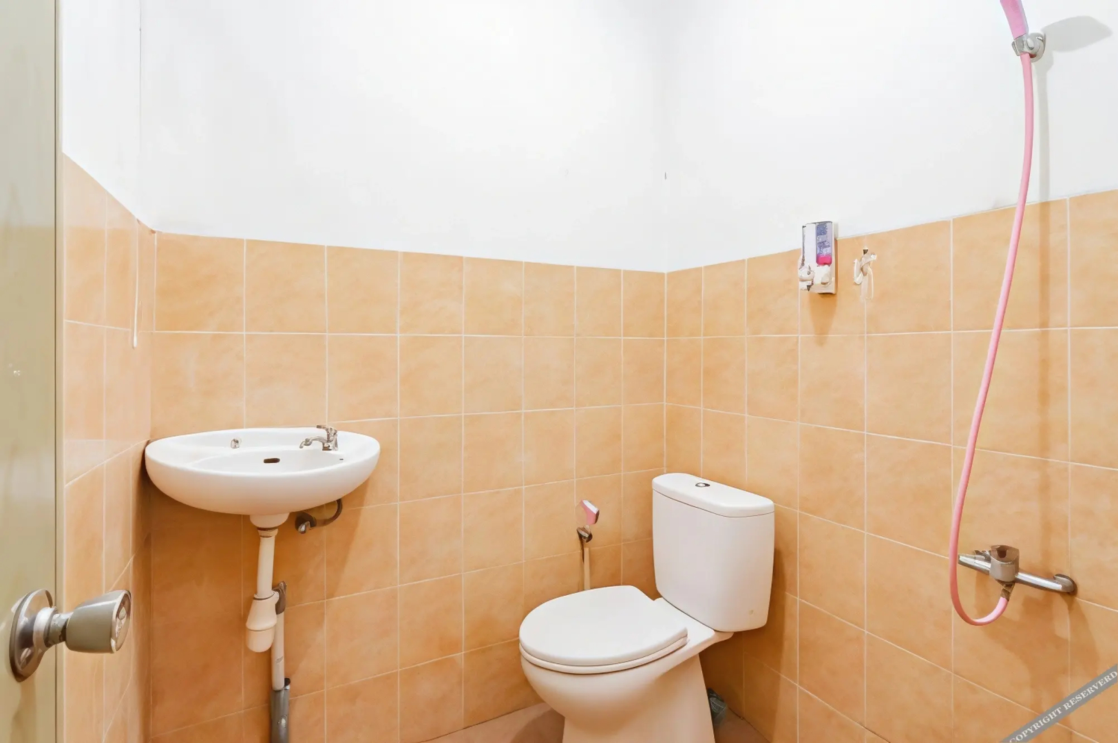 Guest House 268 by OYO Rooms