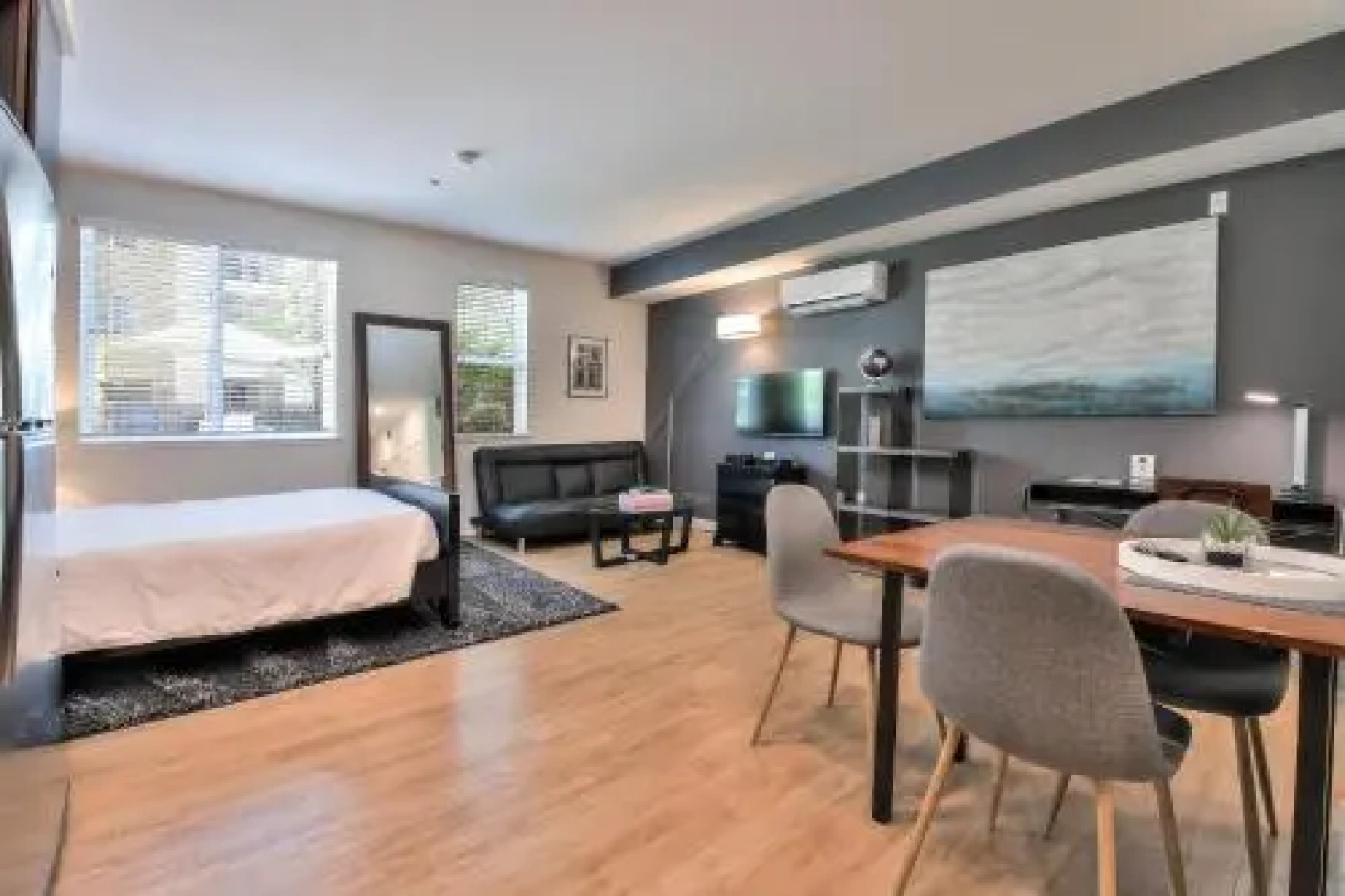 Urban Flat Apartments @ San Mateo