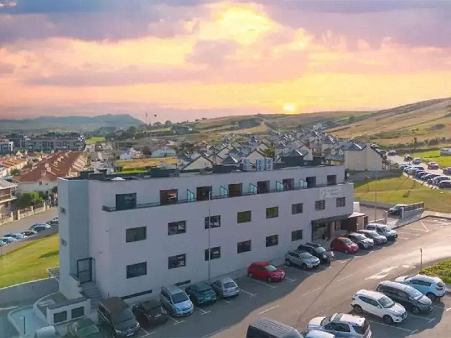 La Marina Sunset 3000