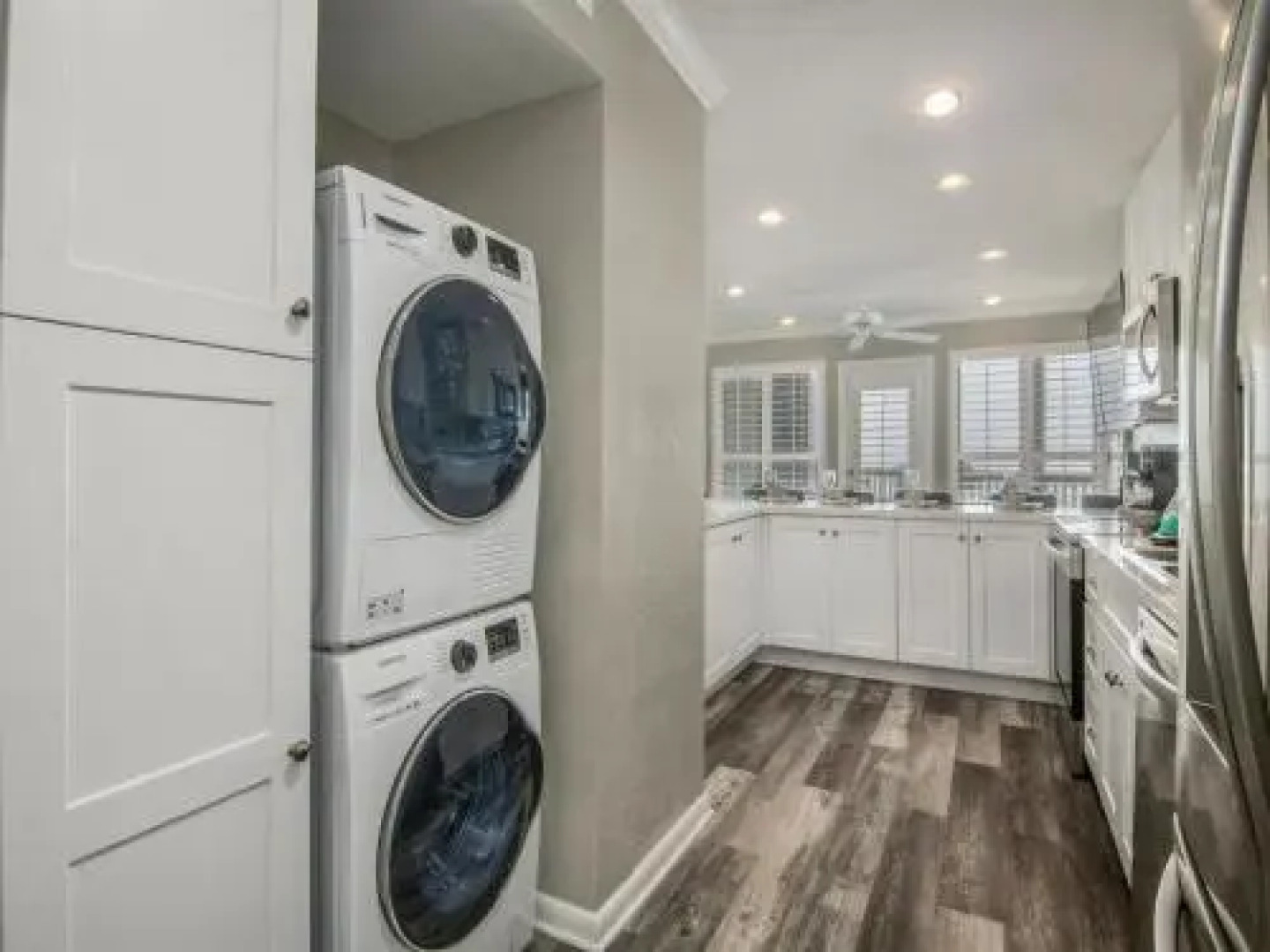 Seascape 2216 Hotel Room