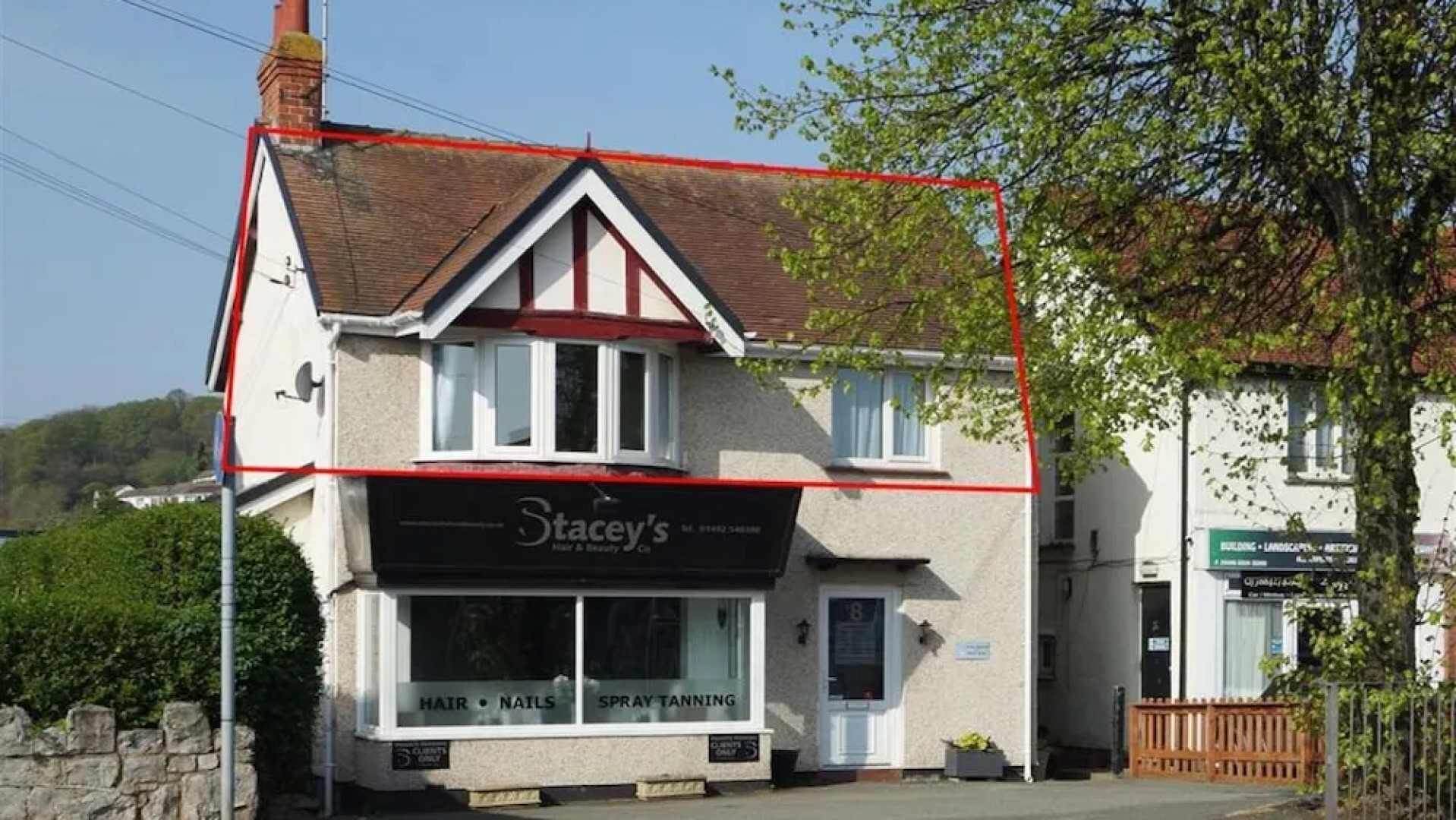 Gwylan Apartment in Penrhyn Bay, Modern and Beautifully Presented