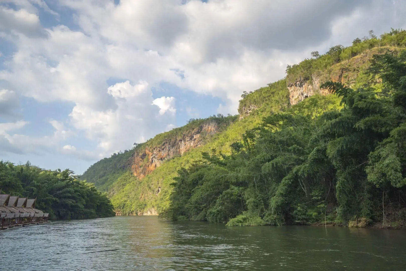 The FloatHouse River Kwai