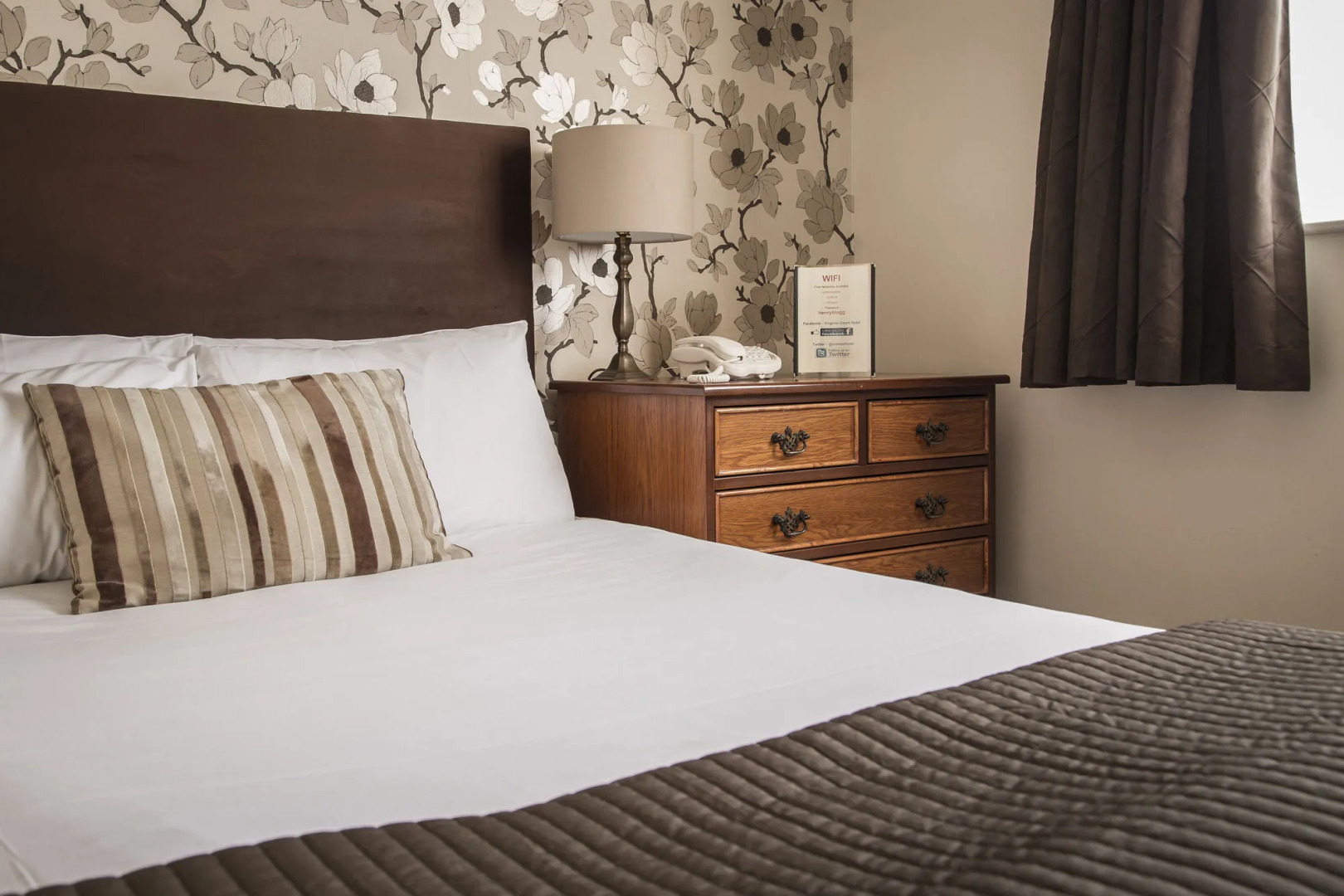 Virginia Court Hotel