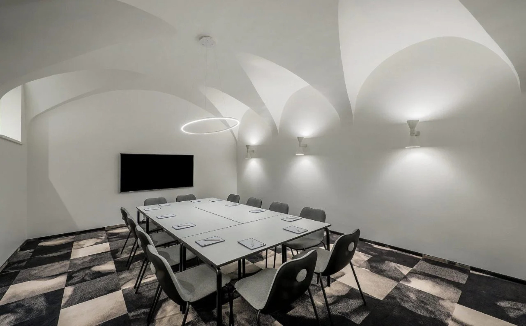 Отель Art Artagonist