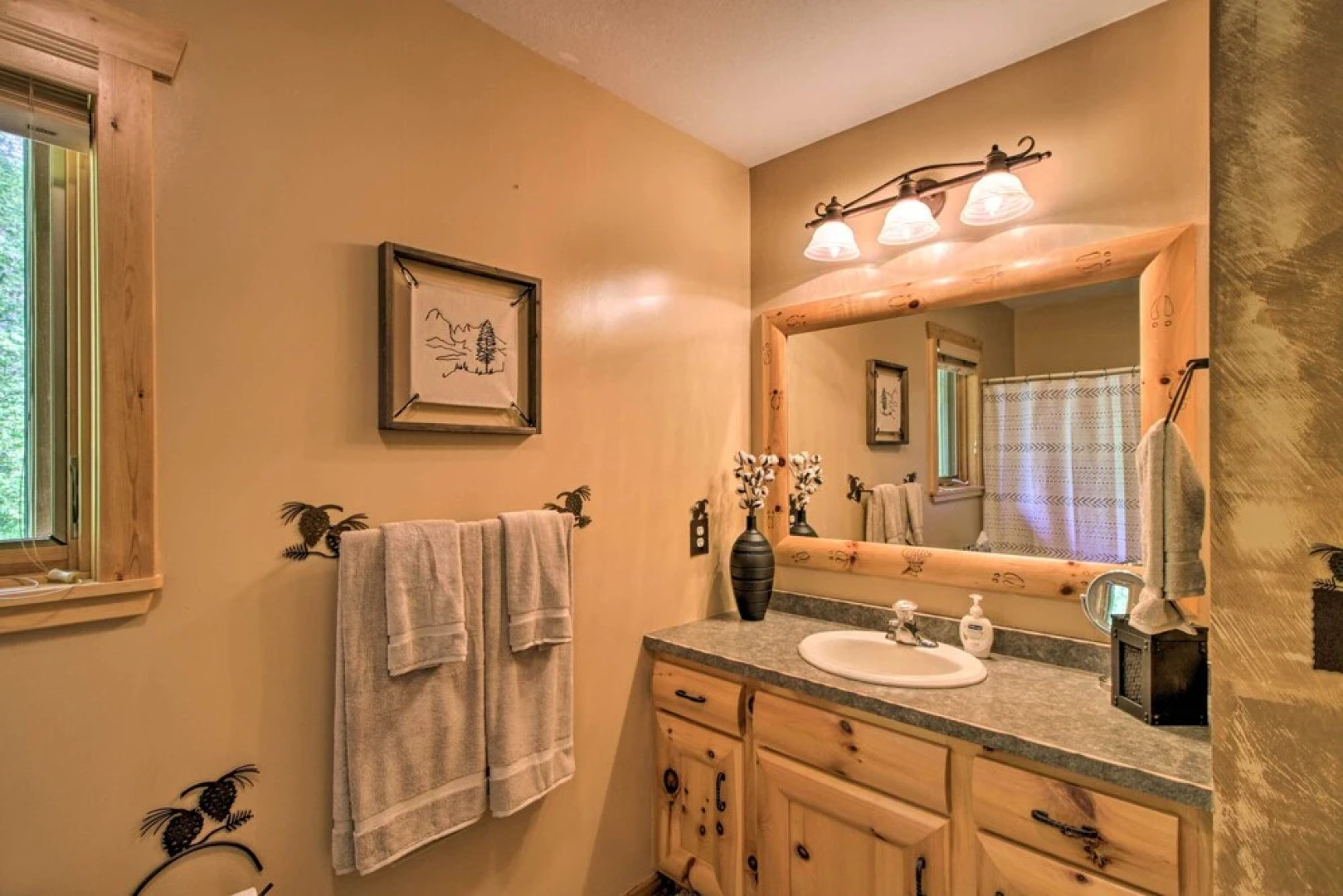 Stunning Crosslake Cabin w/ Deck and Lake Views!