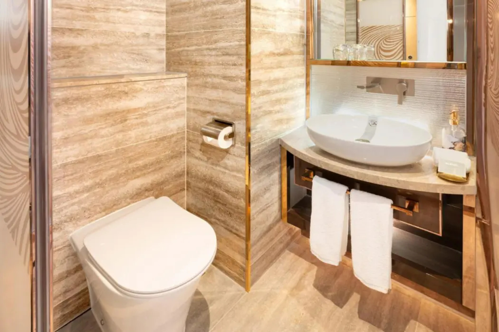 Regala Skycity Hotel by Regal Hotels