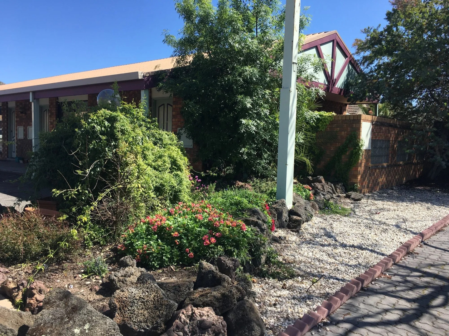 Horsham Mid City Court Motel