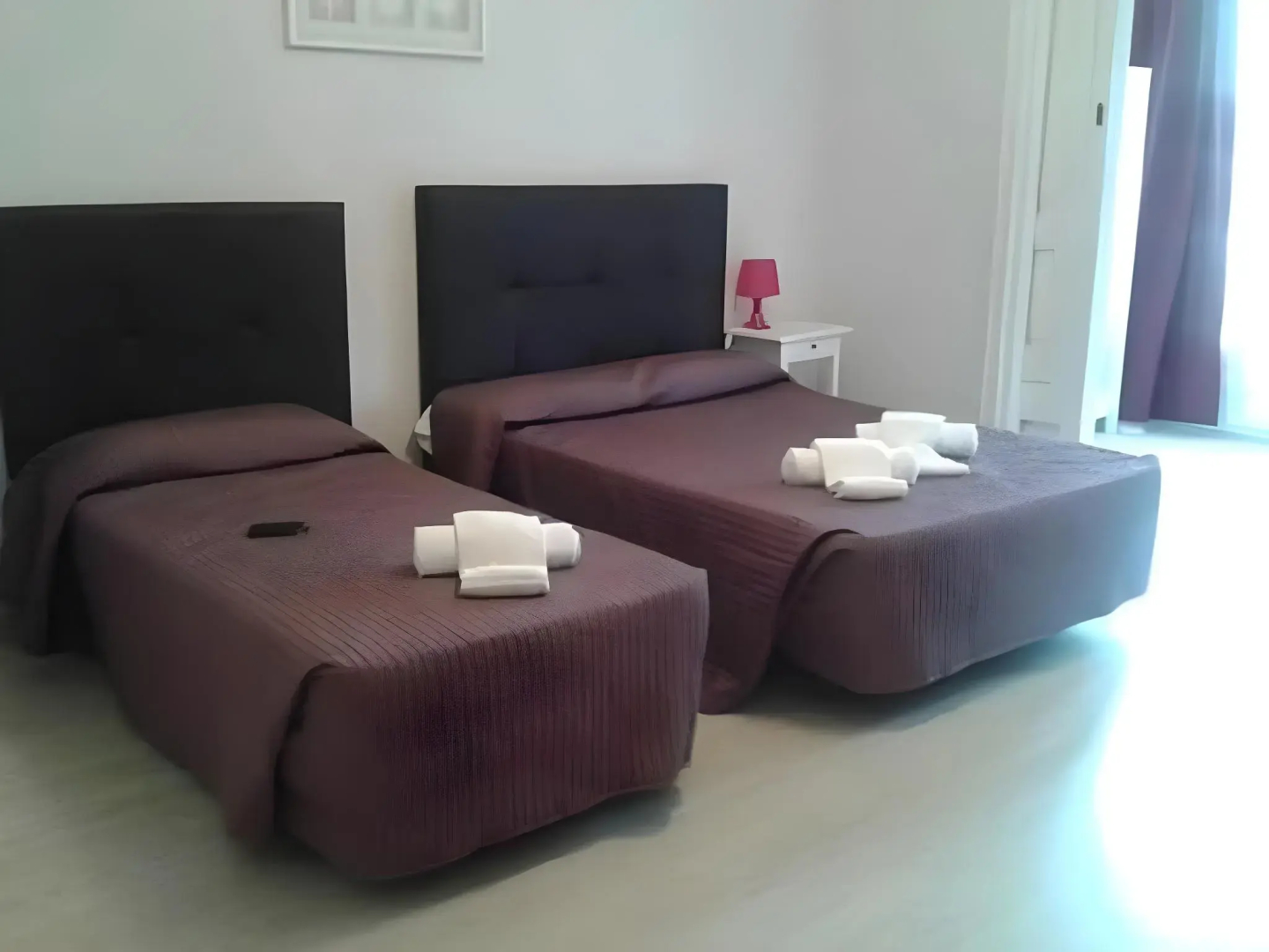 Hostal Balmes Centro