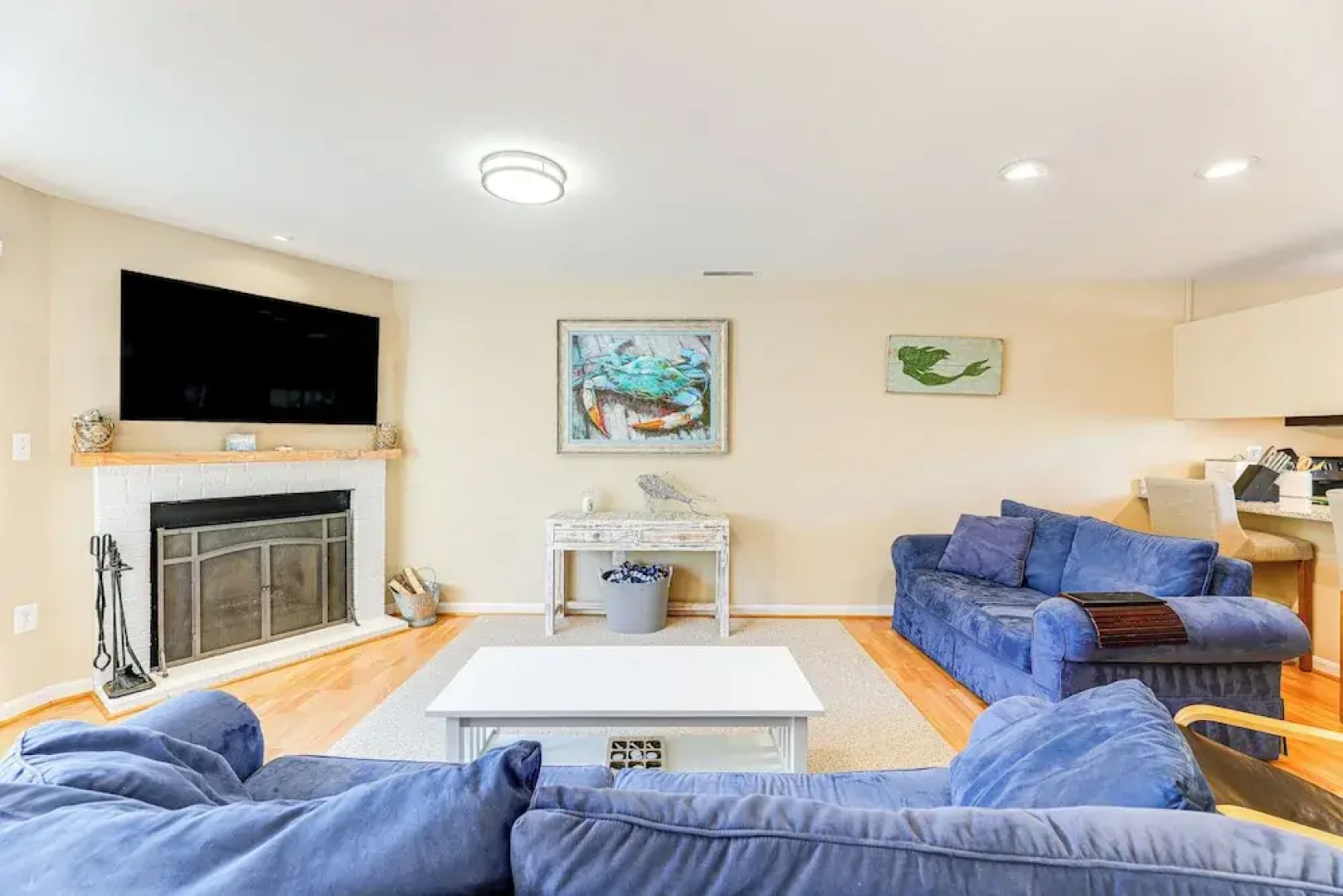 Walk to Bethany Beach Boardwalk: Coastal Retreat
