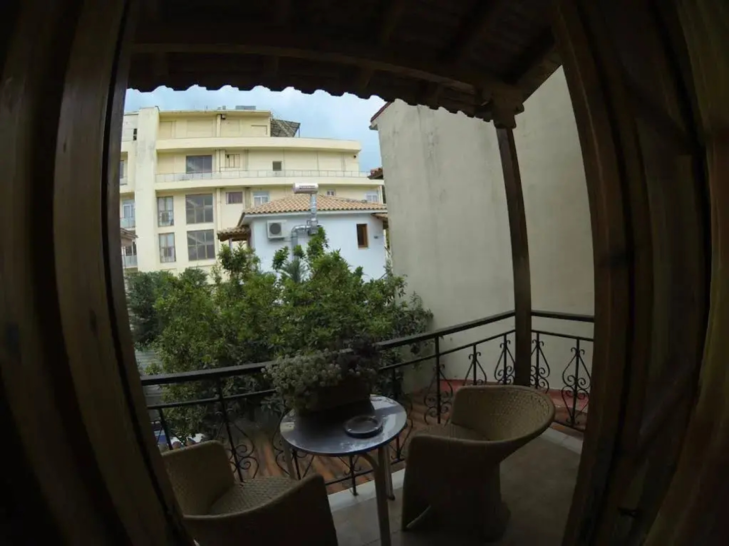 Anesi Rooms To Rent