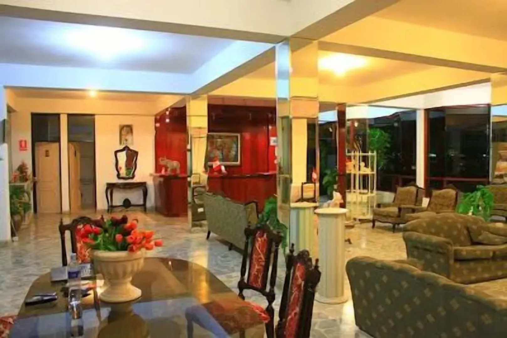 Las Poncianas Hotel